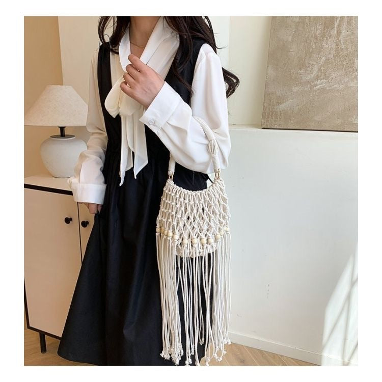 Hand-knotted shoulder bag with tassels Stornfield