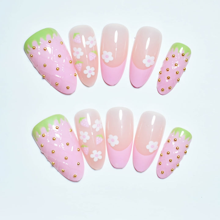 Artistic Kiss-Themed Press-On Nail Art Stornfield