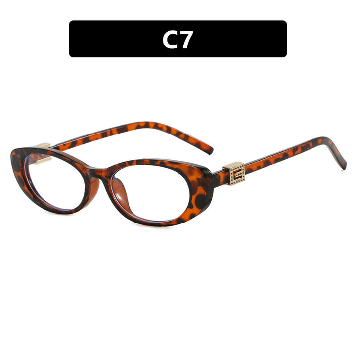 Women elegant Cat-Eye sunglasses with fine accents Stornfield