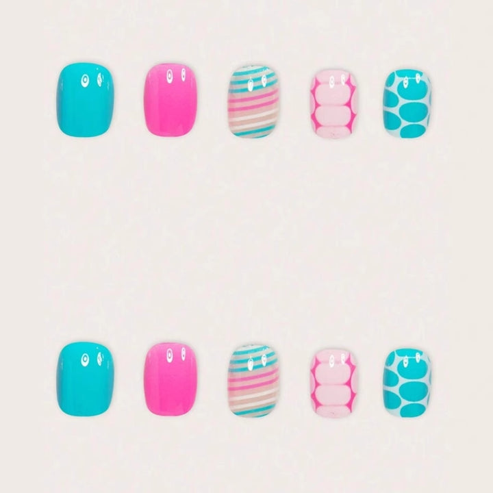 Nail set with playful patterns Stornfield