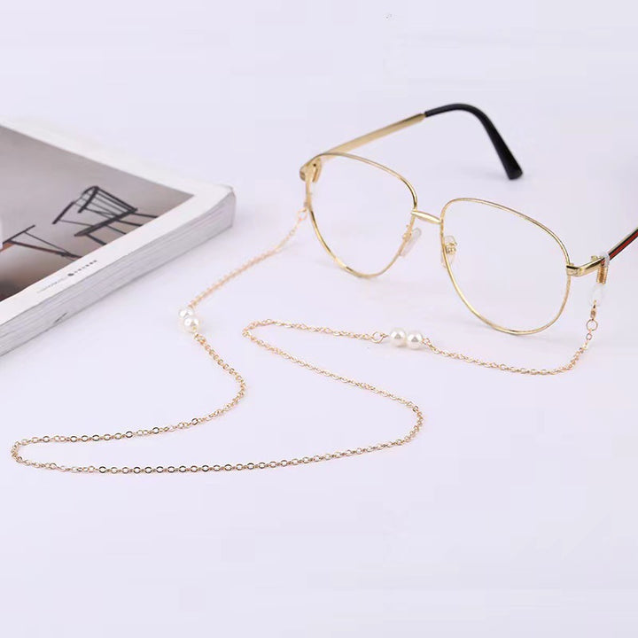 Elegant Layered Pearl and Chain Necklace Stornfield