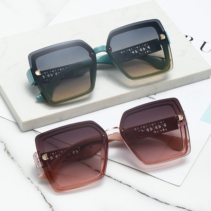 Ladies fashionable square sunglasses with sturdy frame and UV protection Stornfield