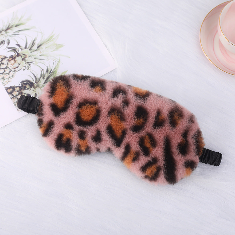 Women's cuddly faux fur sleep mask with heart-embossed surface and gathered comfort band Stornfield