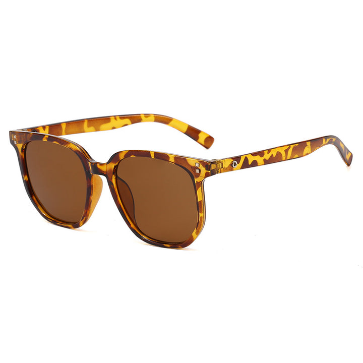 Ladies trendy square sunglasses with robust plastic frame Stornfield