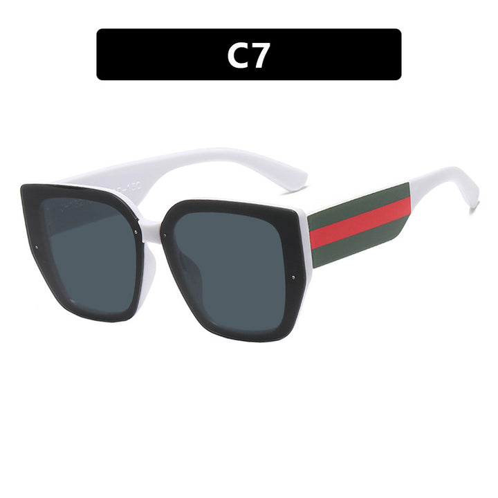 Women's oversized sunglasses with a fashionable frame and UV protection Stornfield