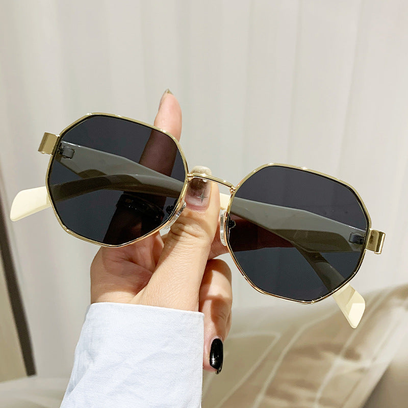 Women's fashionable sunglasses with high-quality rectangular frame and UV protection Stornfield