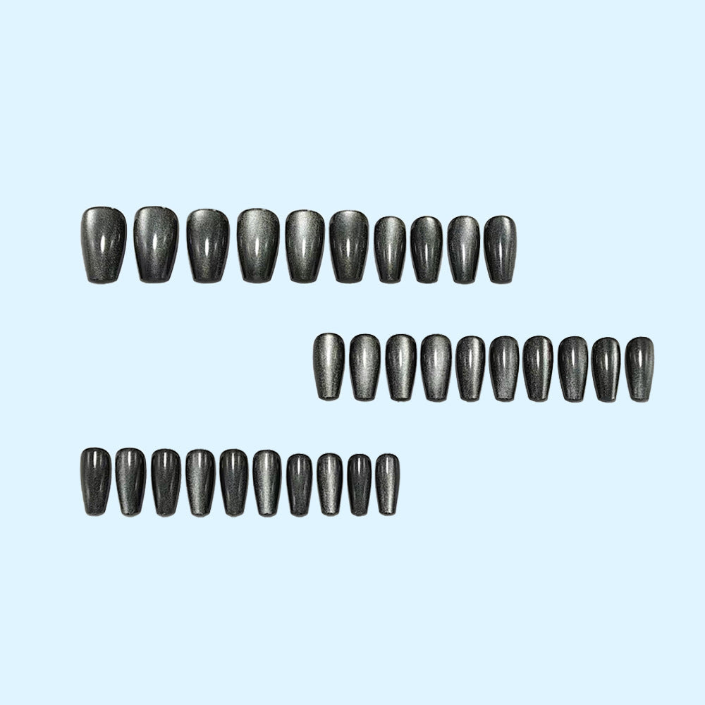Artificial Nails in Elegant High Gloss Finish Stornfield
