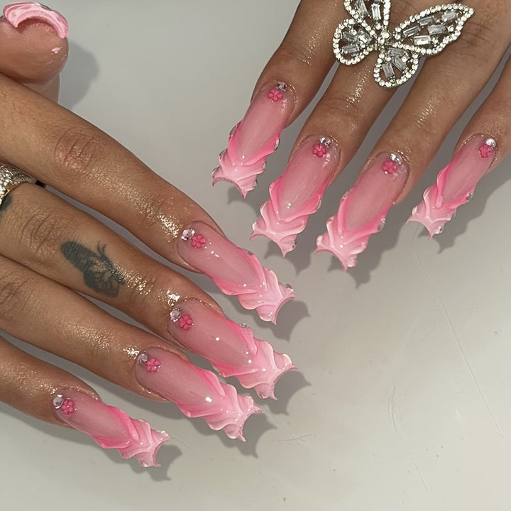 Artificial nail set with floral 3D design and glittering accents Stornfield