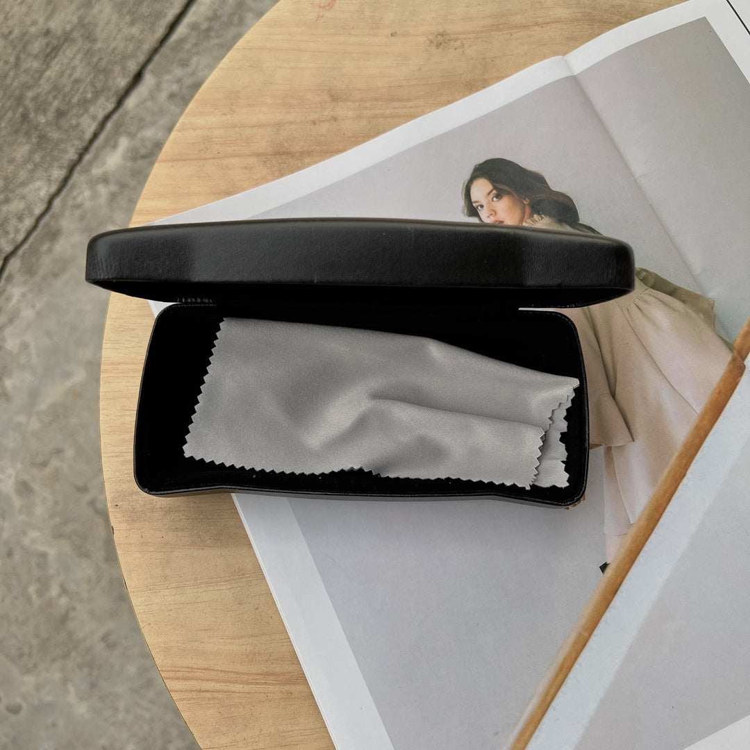 Elegant Leather Eyeglasses Case Stornfield