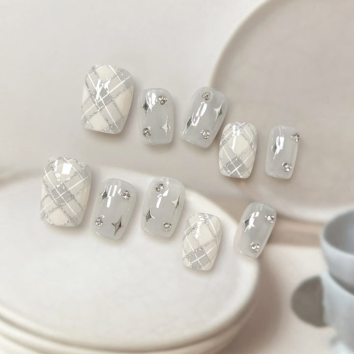 Elegant Decorative Press-On Nail Set 1790745582