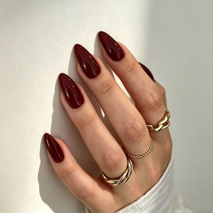 Elegant Press-On Nail Tips with Decorative Bow Stornfield