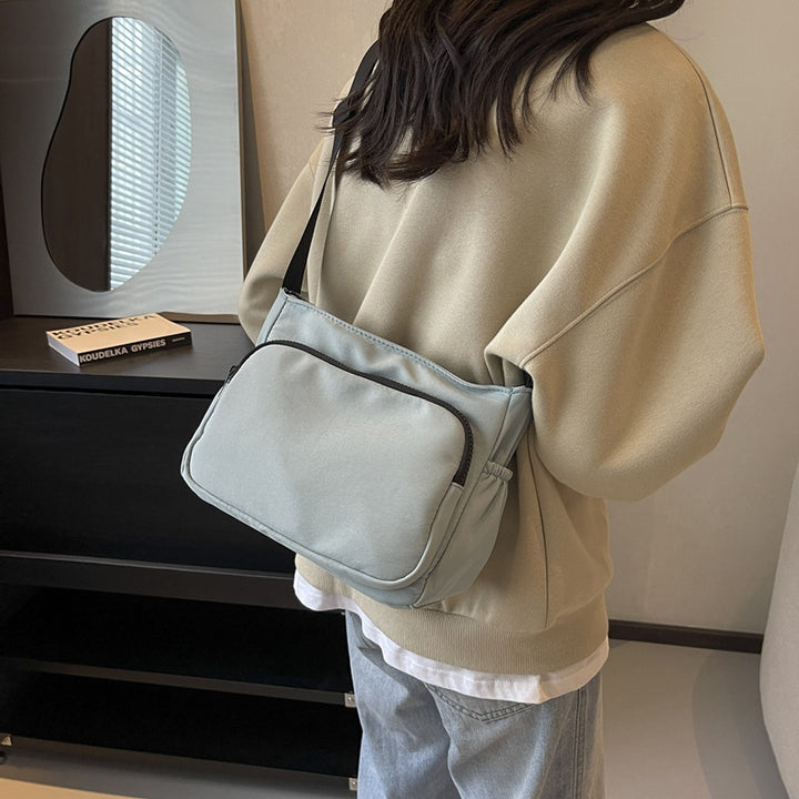 Practical shoulder bag with versatile storage compartments Stornfield