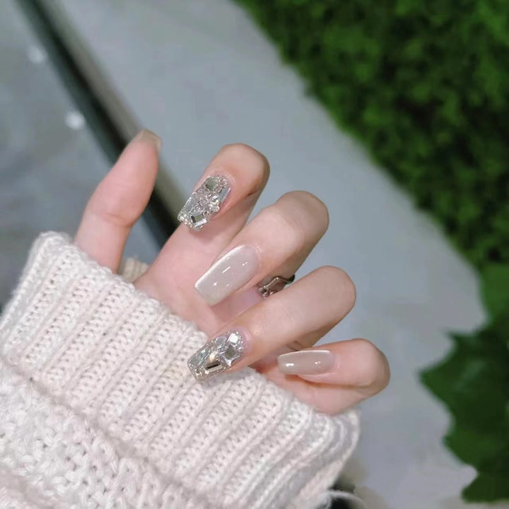 Decorative Crystal-Embellished Press-On Nail Set