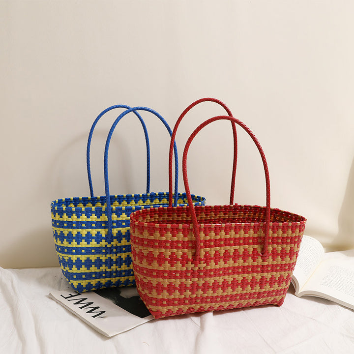 Braided straw bag with color-contrasting stripes Stornfield
