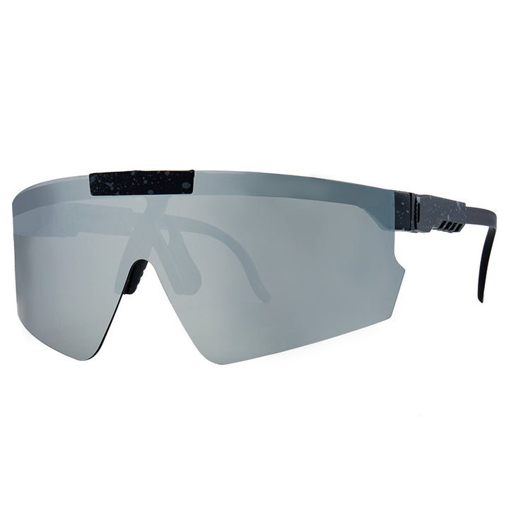Women's sport sunglasses in modern design with large lenses Stornfield