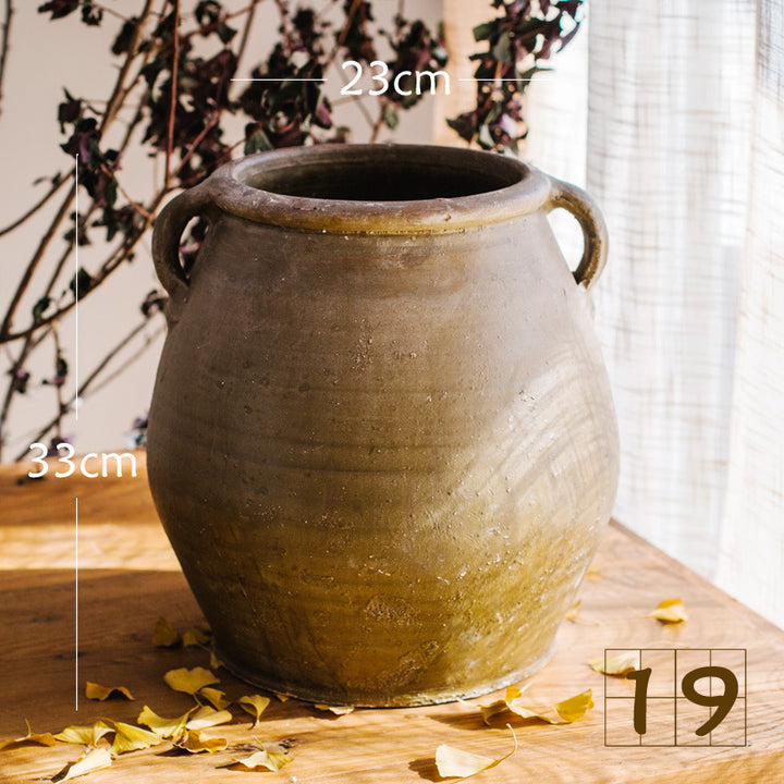 Rustic ceramic pot with handmade design Stornfield