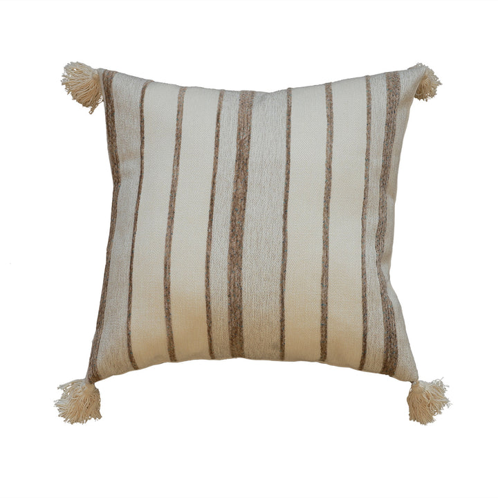 Structured decorative cushion
