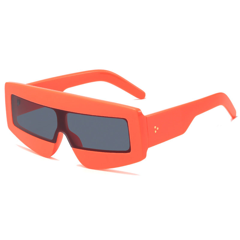 Women futuristic sunglasses in chunky design Stornfield