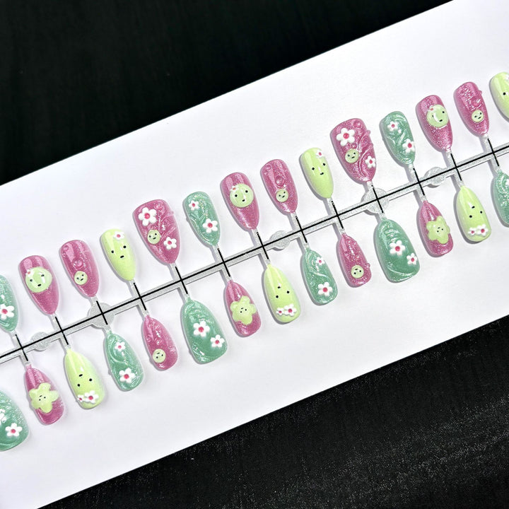 Artistic Design Press-On Nails