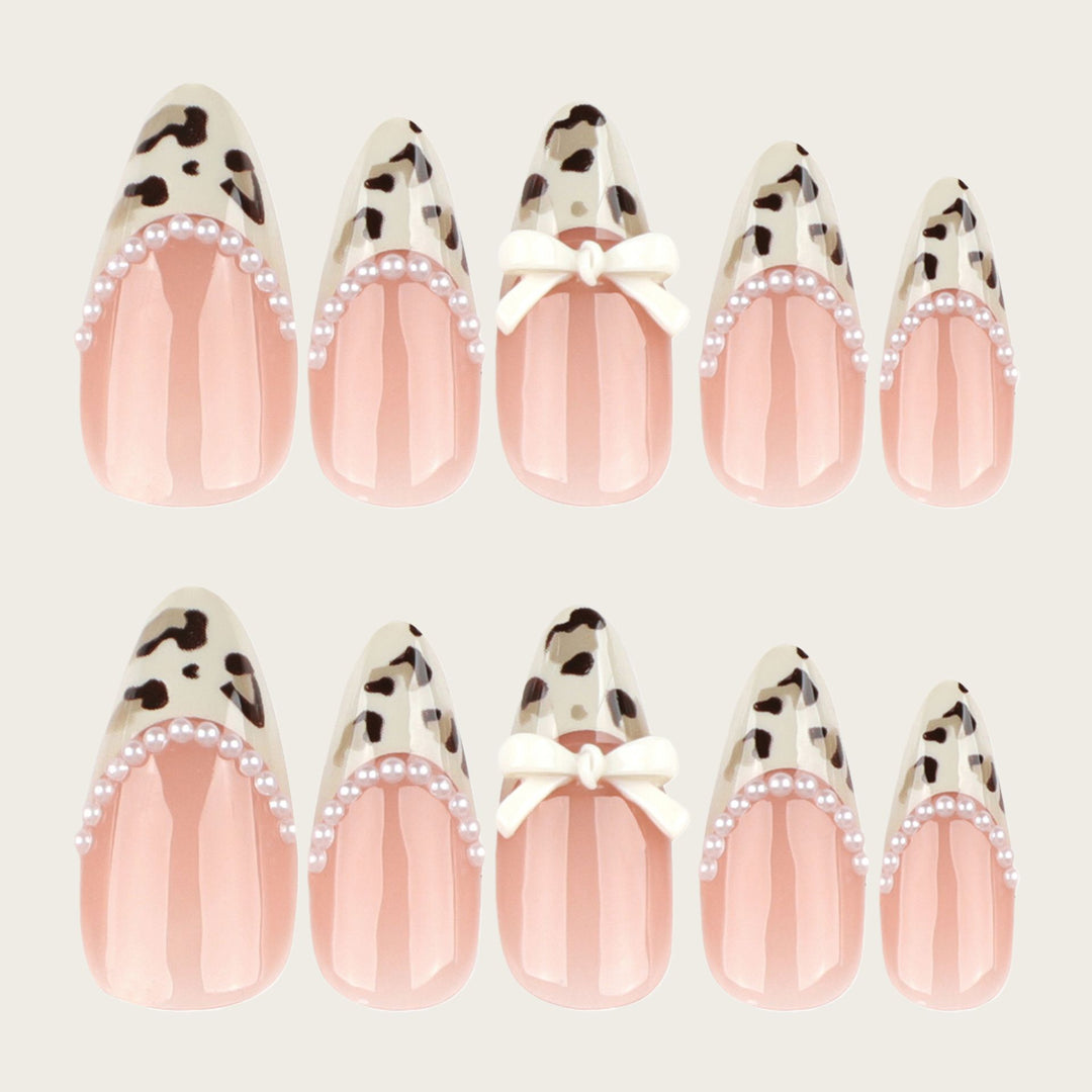 Artistic Press-On Nail Set with Bow and Animal Print Stornfield