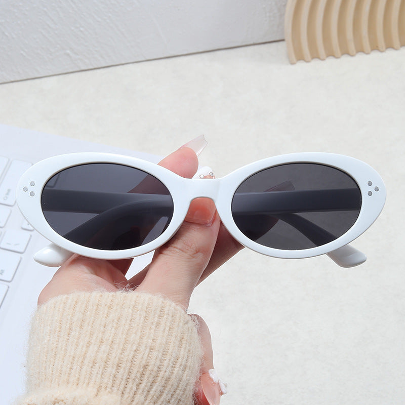 Ladies fashionable sunglasses in elegant oval design Stornfield