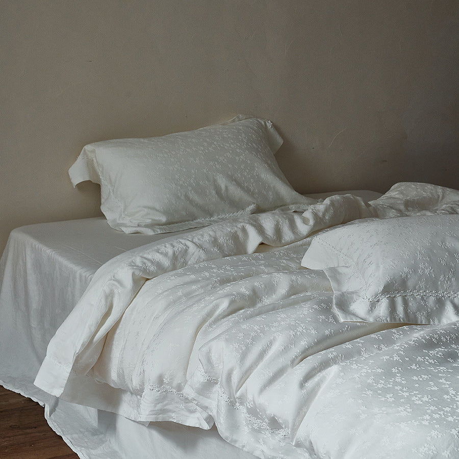 Washed-Linen Cotton Jacquard Duvet Cover Set with Scalloped Sham Trim