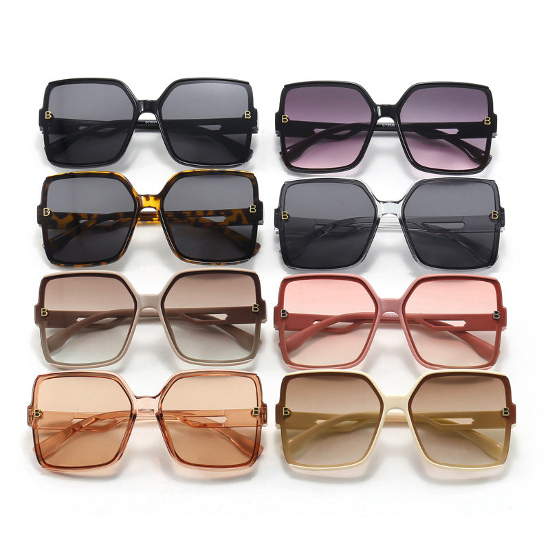 Women's fashionable oversized sunglasses with extravagant accents Stornfield