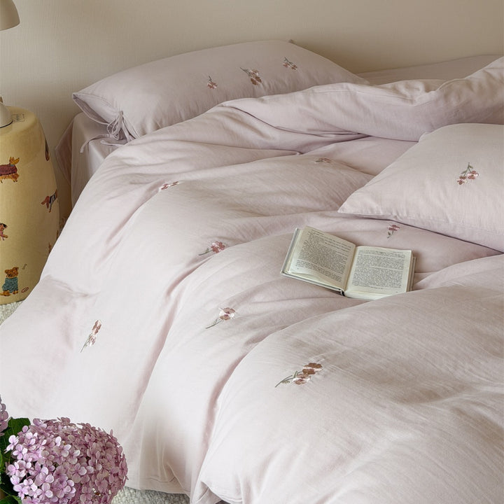 Embroidered Cotton Duvet Cover Set with Tie-Closure Pillowcases