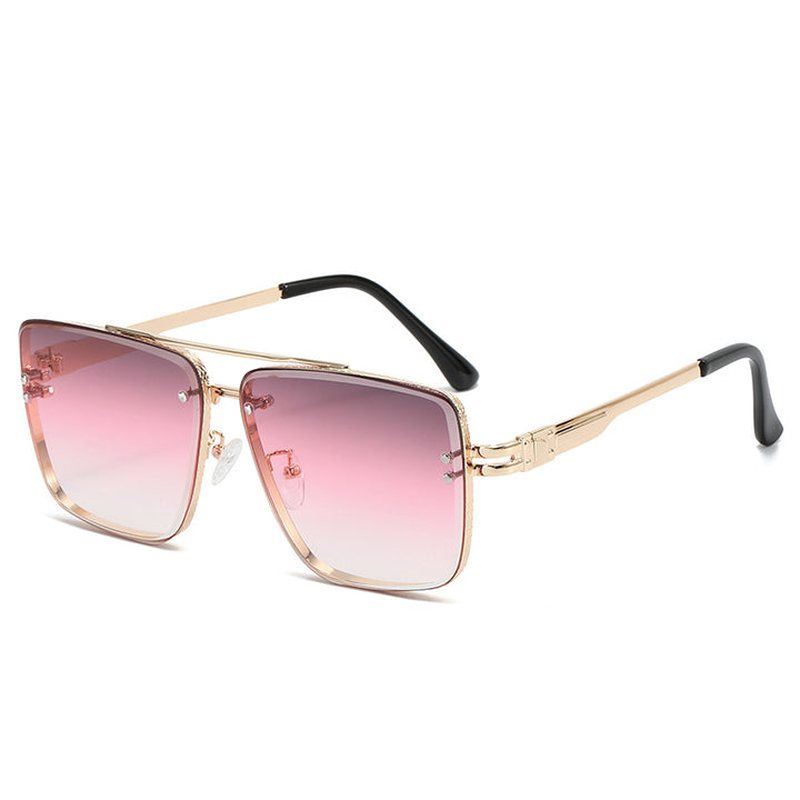 Women Elegant Oversized Sunglasses with Gradient Lenses and Eye-Catching Frame Stornfield