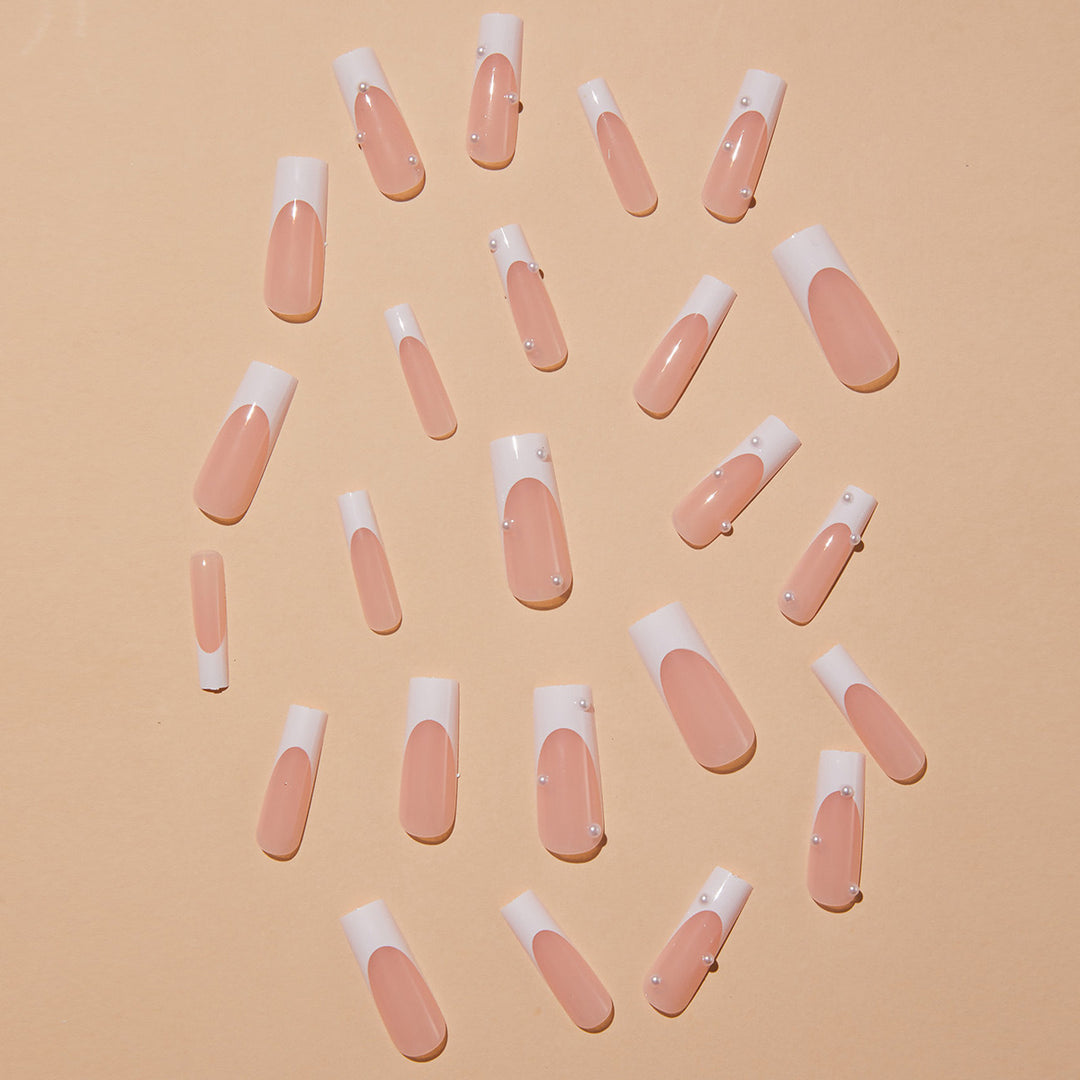 Artificial nail set with elegant 3D pearl decorations Stornfield