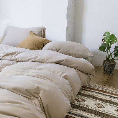 Minimalistic duvet cover set made of skin-friendly cotton blend with soft fiber filling