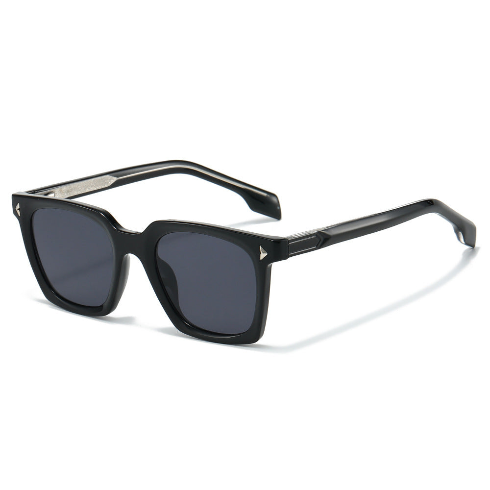 Retro-Inspired Oversized Geometric Sunglasses Stornfield