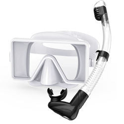 Swimming and diving mask with innovative field of vision and ergonomic design Stornfield