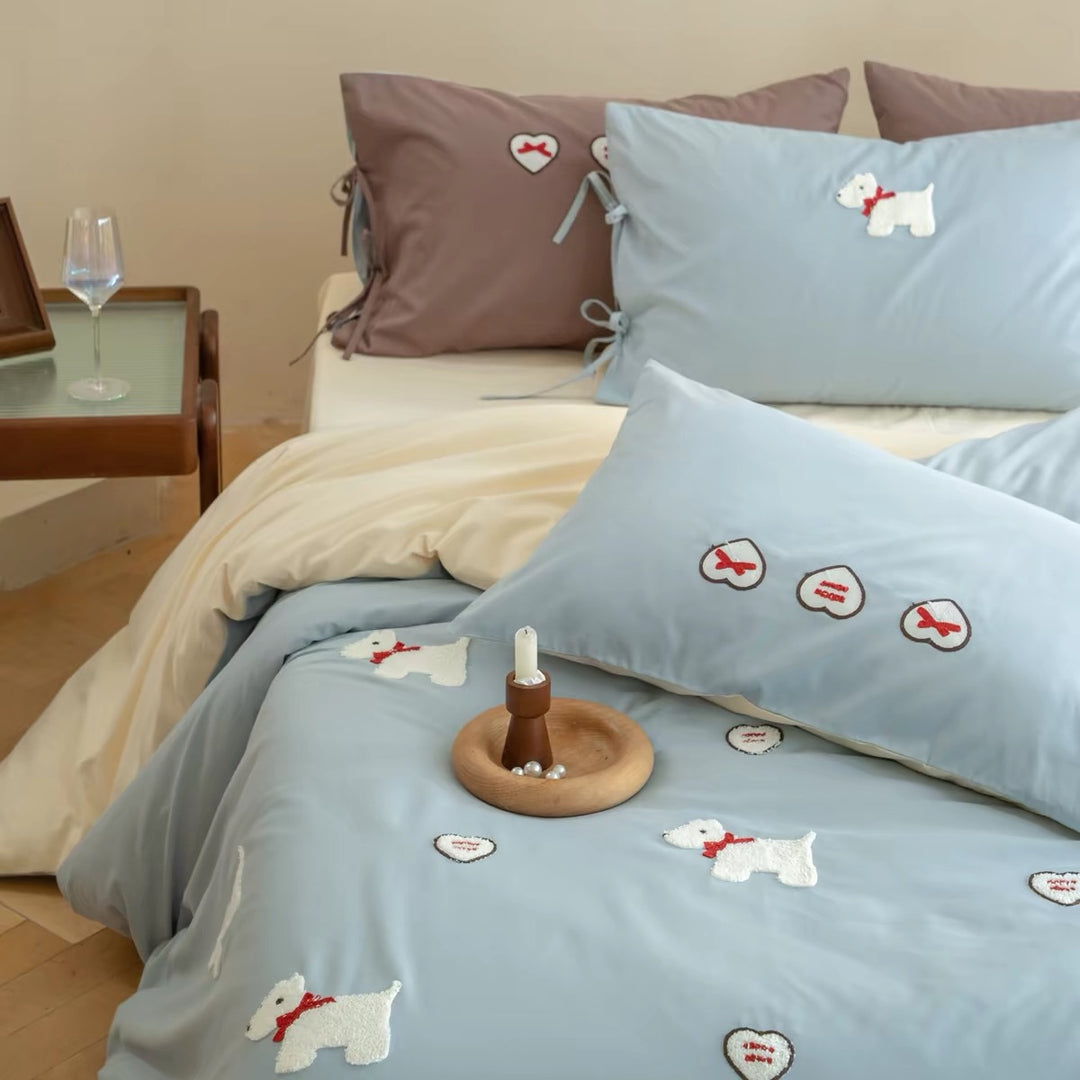 Embroidered Cotton Sateen Duvet Cover Set with Appliqué Dog Motifs and Reversible Pillowcases