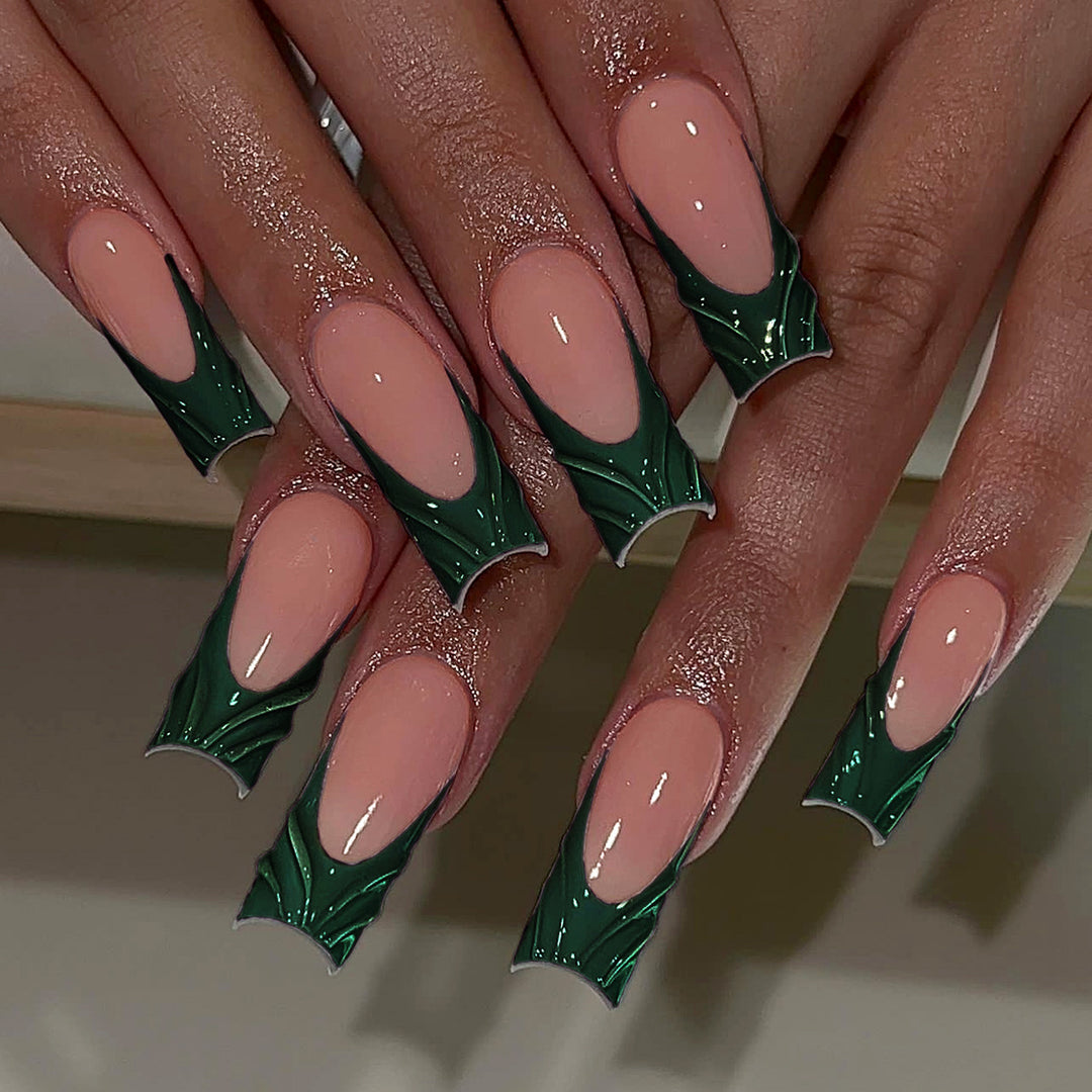 Artful Nail Extensions with Botanical Design Stornfield