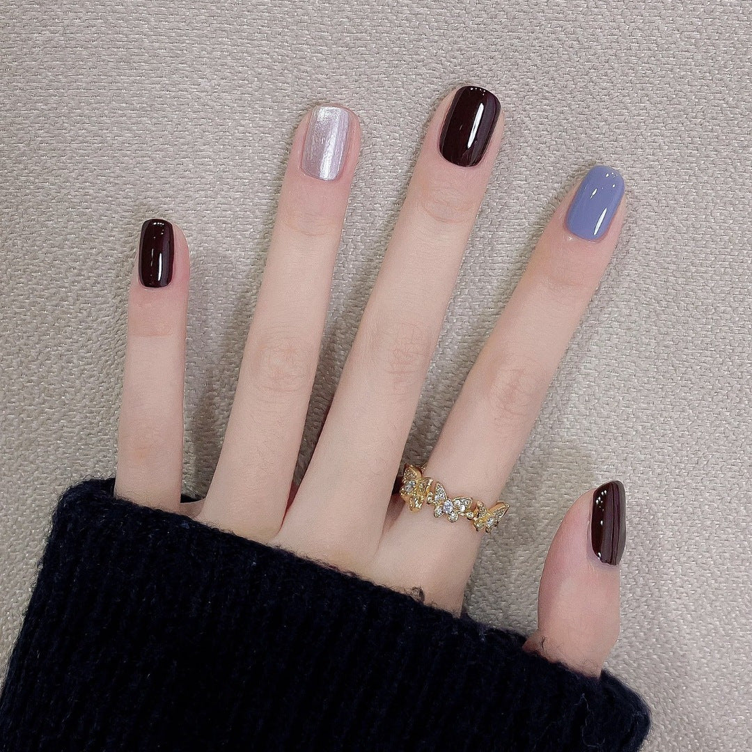 Chic Press-On Nail Set