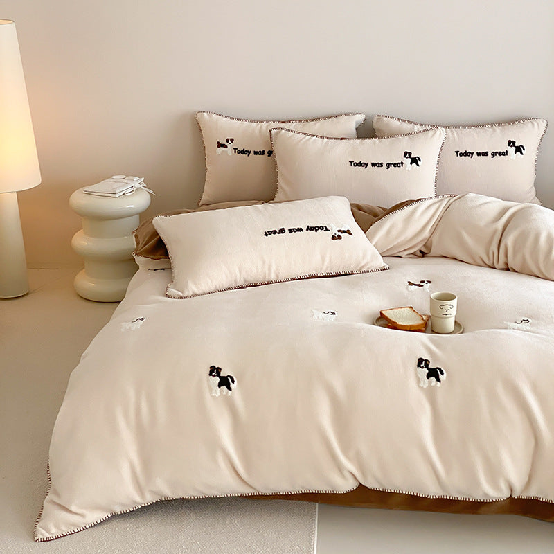 Cozy velour bedding set made of microfiber with all-over dog motif