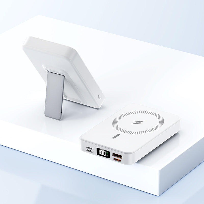 Portable Magnetic Charger with Stand Stornfield