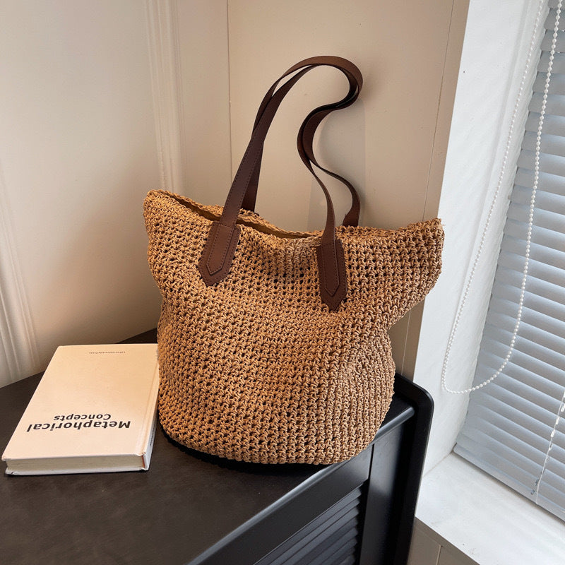 Braided shopping bag with leather handles Stornfield