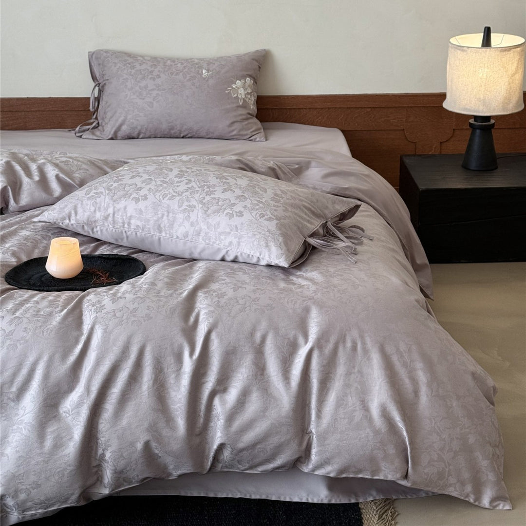Reversible Jacquard Floral Duvet Cover Set with Tie-Closure Pillow Shams
