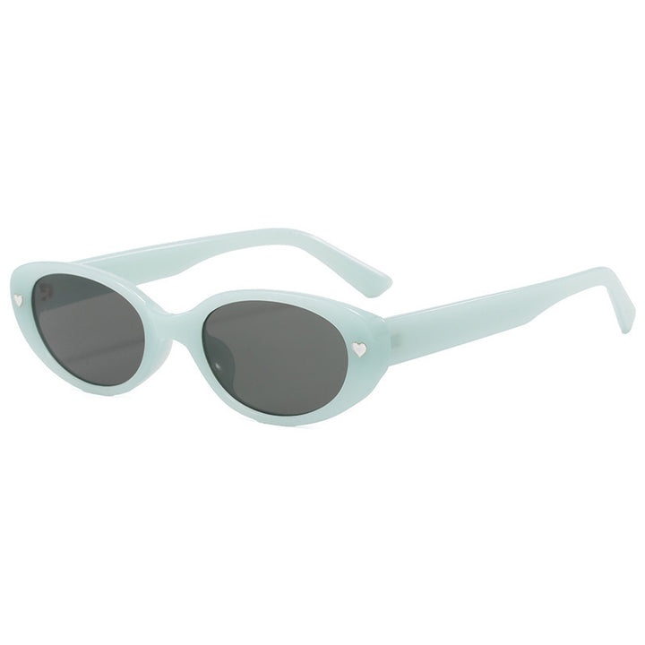 Chic Heart-Embellished Cat-Eye Sunglasses Stornfield