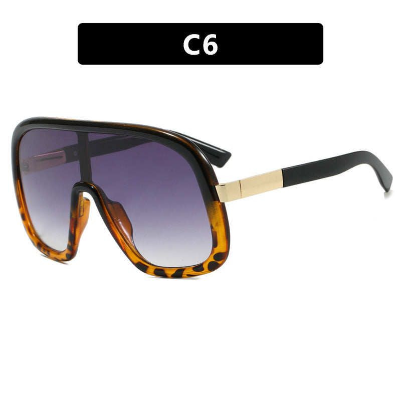 Women's oversized sunglasses in elegant retro design Stornfield