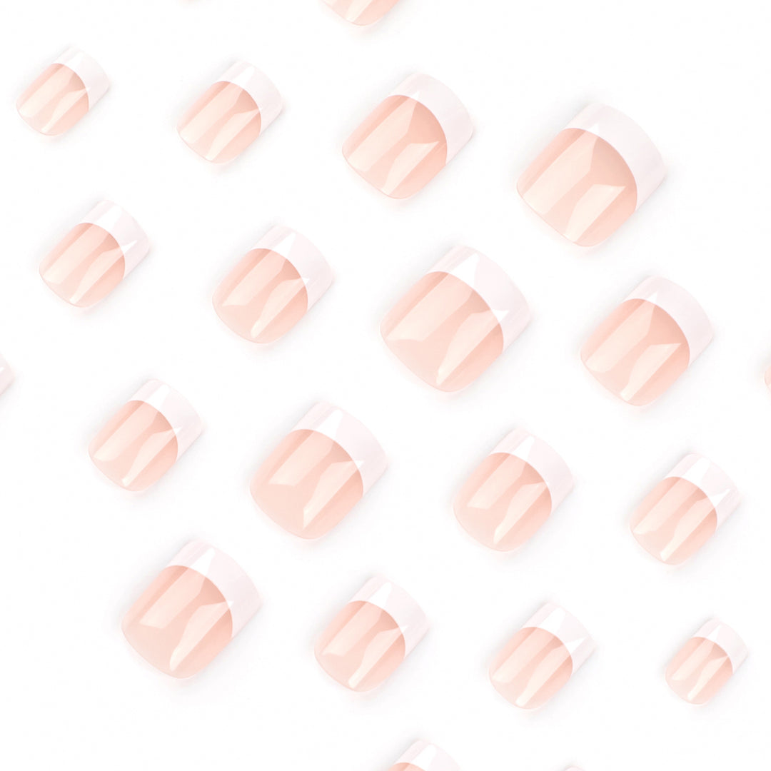 Artful French-Tip Nails Stornfield