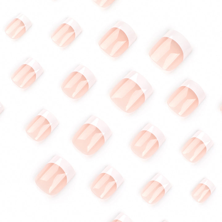 Artful French-Tip Nails Stornfield