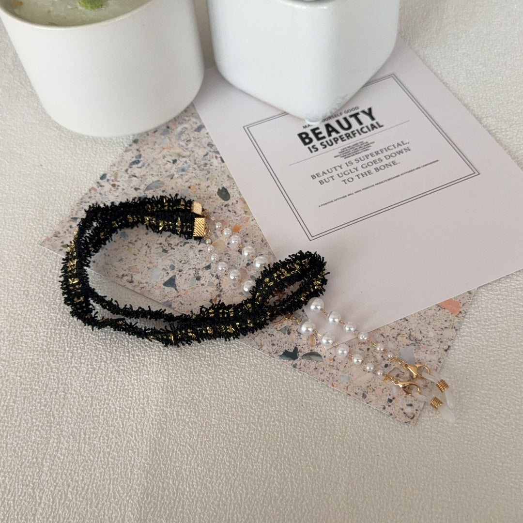 Decorative Pearl and Textured Eyewear Chain Stornfield