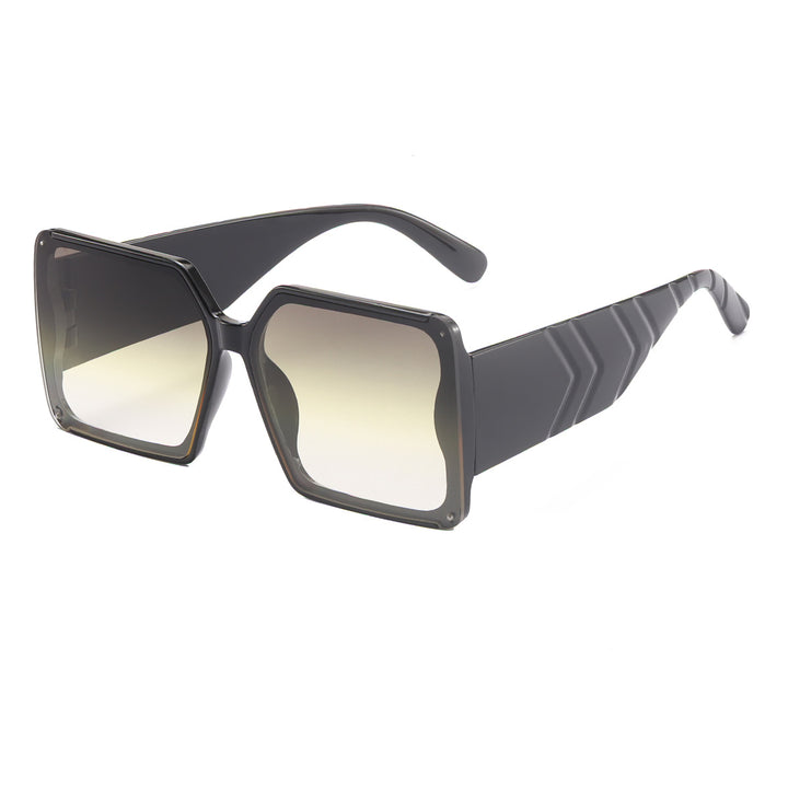 Women oversized sunglasses in trendy leopard print Stornfield