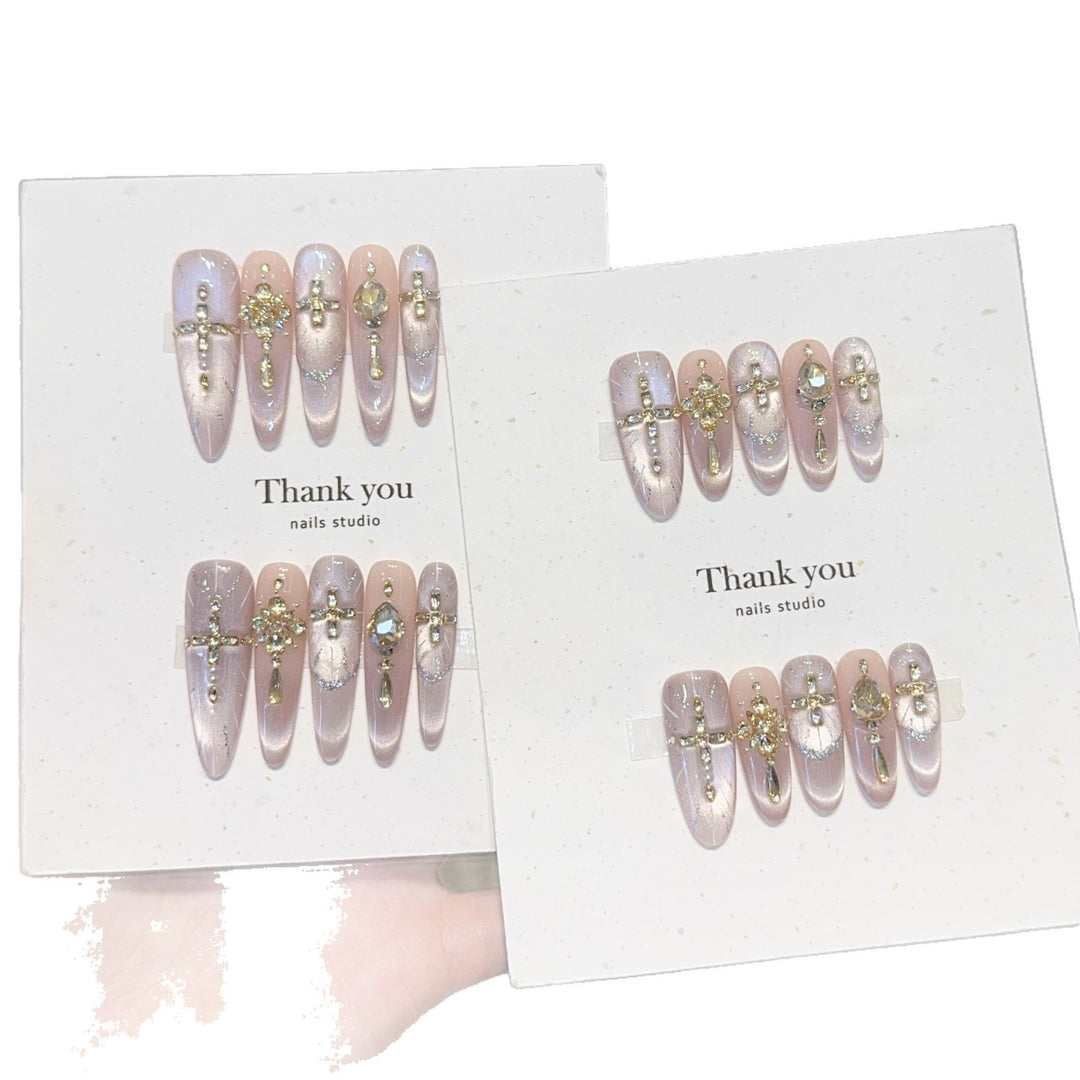 Artificial Nails in Elegant Gold Design Stornfield