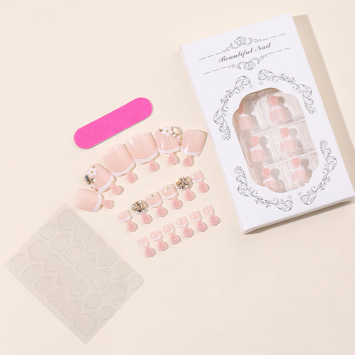 Artificial nail set with elegant jewelry details and excellent wearing comfort Stornfield
