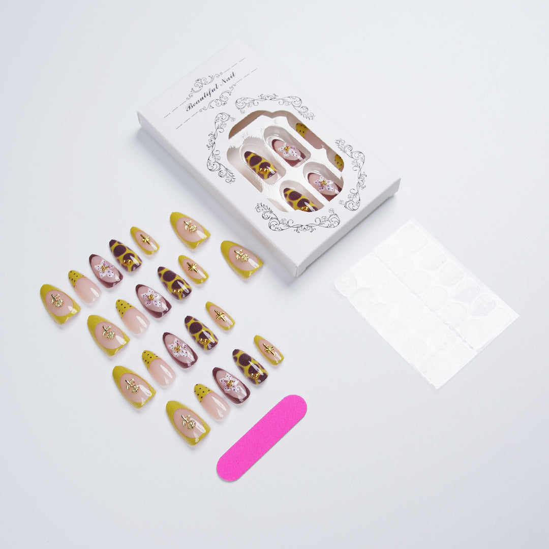 Elegant Artificial Nail Set with Unique Design Stornfield