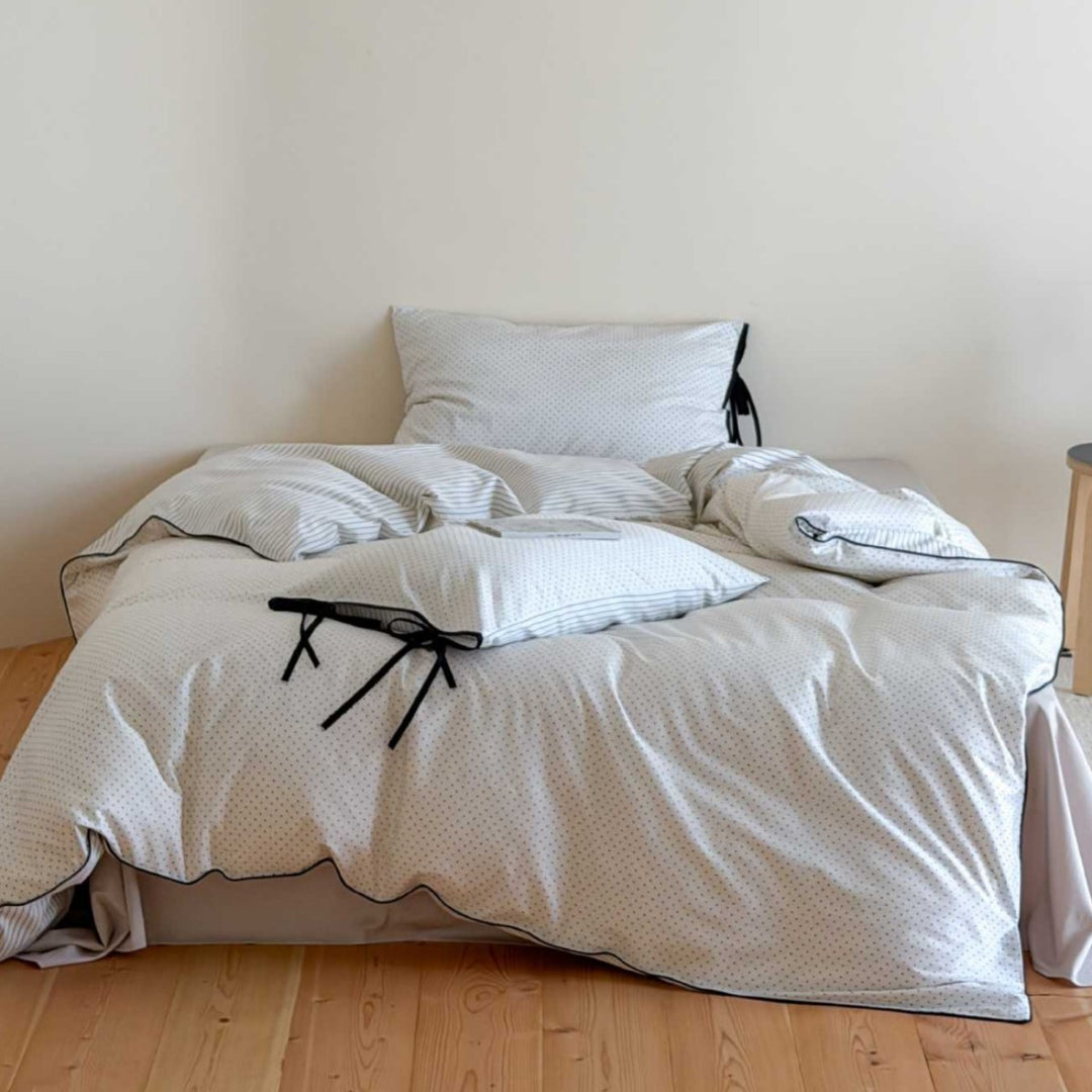 Reversible Cotton Percale Duvet Cover Set with Subtle Circular Print and Pillowcases